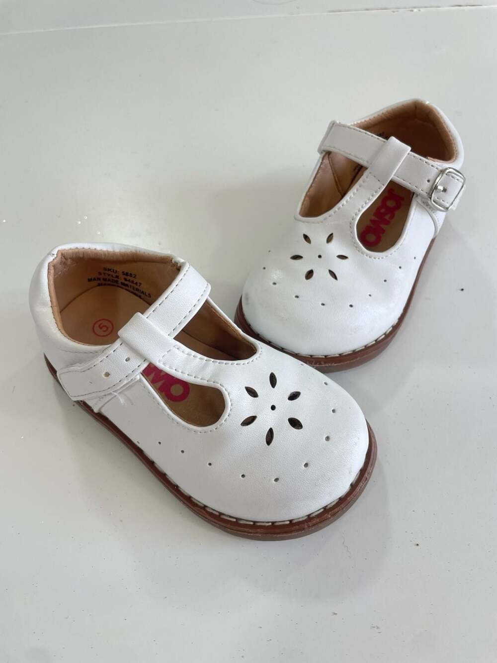 Josmo Toddler White T-Strap Mary Jane Dress Shoes Size 5